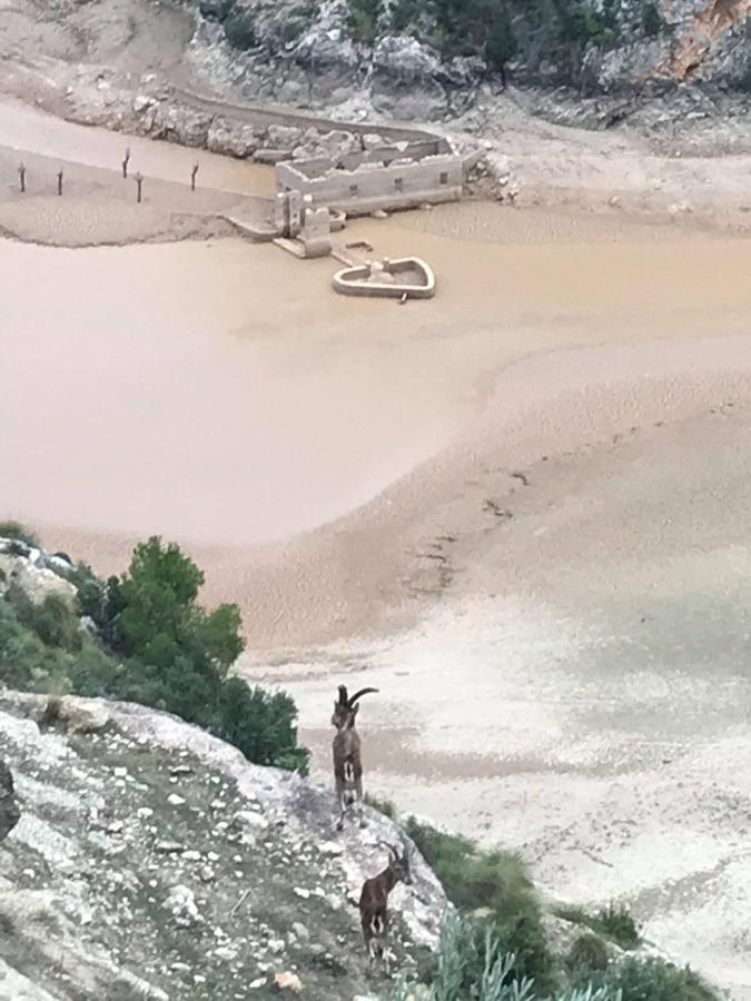 El Refugio De Chloe Villa Villar de Ves Luaran gambar