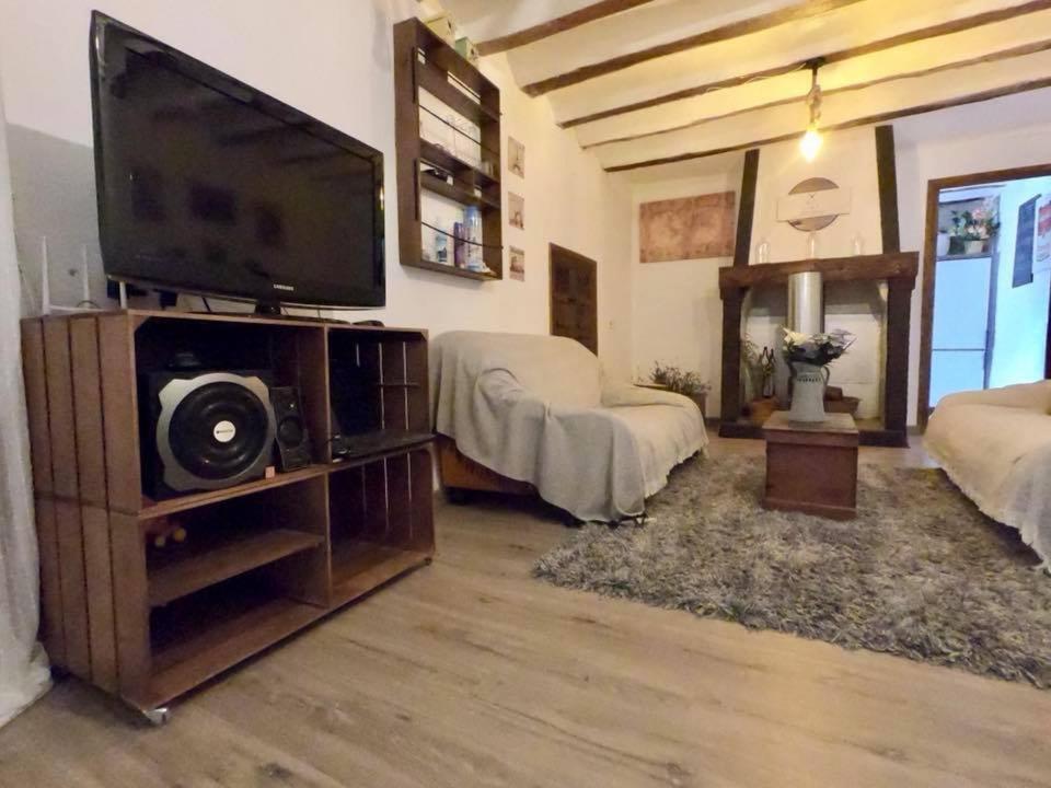 El Refugio De Chloe Villa Villar de Ves Luaran gambar